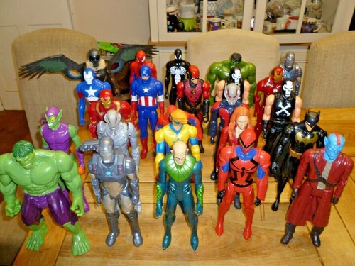 Marvel action figures - figures, titan
