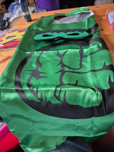 Childs hulk cape and mask - hulk,